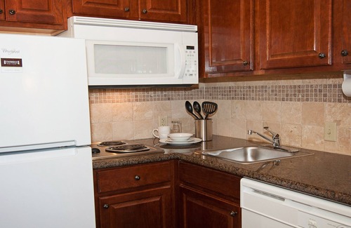 Greenwich Hotel | Staybridge Suites Wichita by IHG