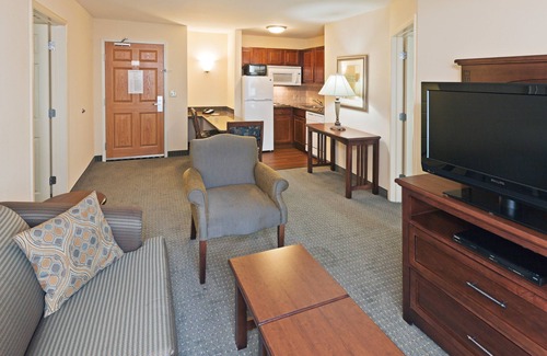 Greenwich Hotel | Staybridge Suites Wichita by IHG