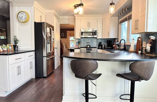 Terry Sanford House | StayCation 3bed 2bath Kids/Pet-friendly/Games near Hospital