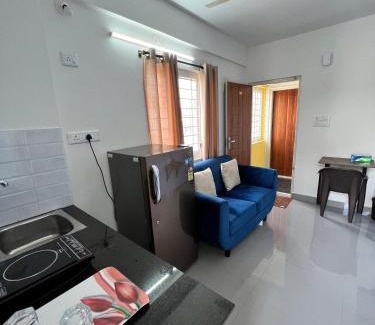 Wilson Garden Apartment | StayhomeStays Prime