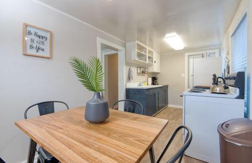 Coos Bay Apartment | #StayInMyDistrict HeritageHouse 2Bedroom Apartment