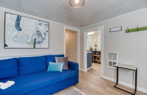 Coos Bay Apartment | #StayInMyDistrict HeritageHouse 2Bedroom Apartment