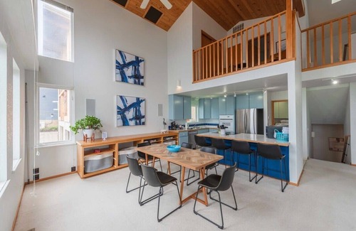 Port Orford House | #StayinMyDistrict Ocean Overlook