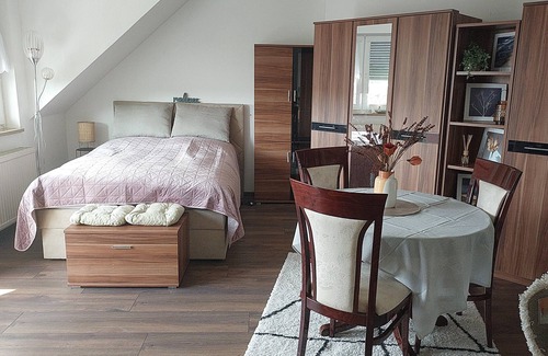 Wahren Condo | Stayinn Möckern - 1 Zimmer Apartment mit Balkon für 3 Personen