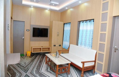 Deoghar Hotel | STAYMAKER Aditya Plaza