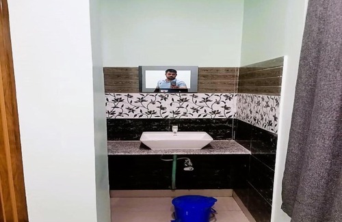 Bolpur Hotel | STAYMAKER Aurovil Hotel and Restaurant