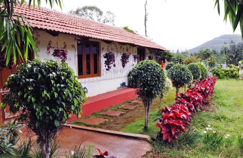 Chikkamagaluru Resort | STAYMAKER Harshadhare Homestay