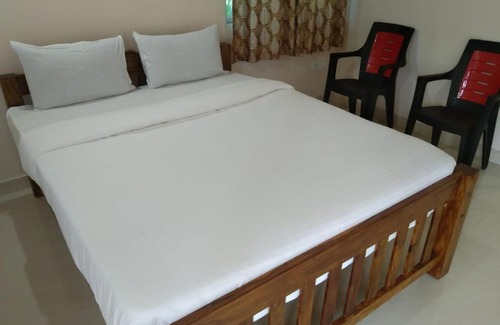 Chikkamagaluru House | STAYMAKER Hima Giri Stay Inn