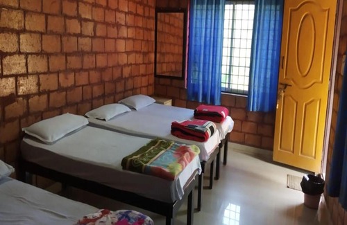 Sakleshpur Resort | STAYMAKER Veera's Homestay