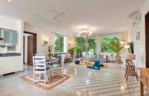Nerul Apartment | Staymaster Ocean Reef 2BR AC WiFi Pool