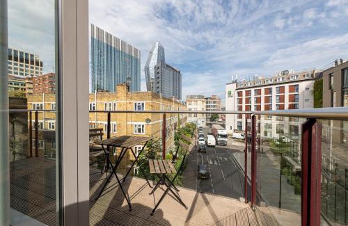 Cathedrals Apartment | Stayo Apartments Southbank