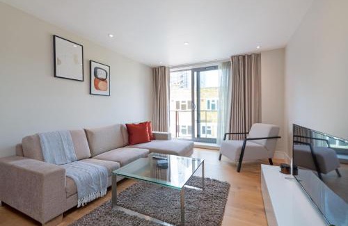 Cathedrals Apartment | Stayo Apartments Southbank