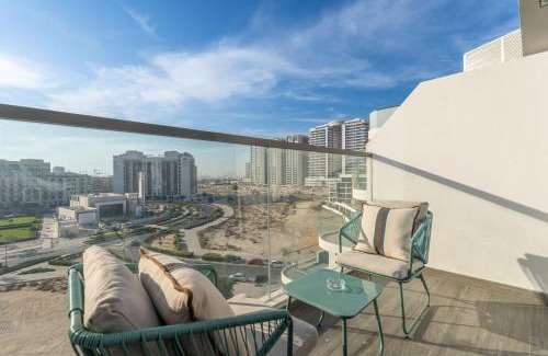 Al Barsha Apartment | StayShort - Delightful Studio in Park Views that Sleeps 2