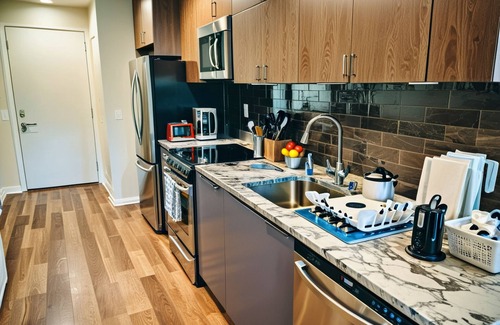 Wilshire Apartment | StaysPro - GORGEOUS Hollywood Living Los Angeles