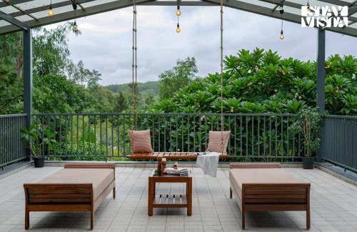 Nashik Villa | StayVista at Amber & Mist - Pool and Lawn