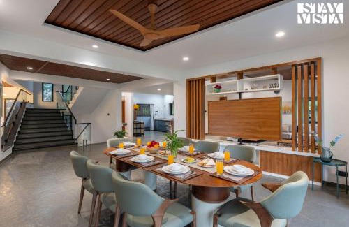 Nashik Villa | StayVista at Bael Leaf with Projector Setup, Pool