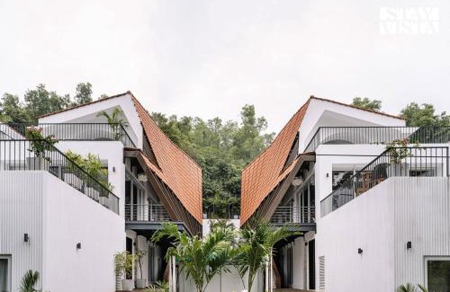 Siolim Villa | StayVista at Casa Canto with Infinity Pool
