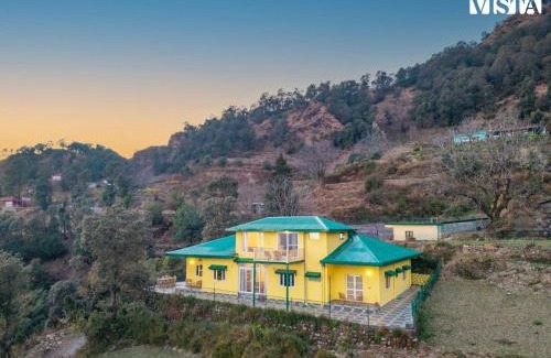 Bullawala Villa | StayVista at Cloudview Villa with WiFi and BBQ