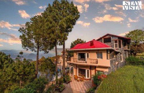 Kasauli Villa | StayVista at Cosy Crest with Bonfire, BBQ and WiFi
