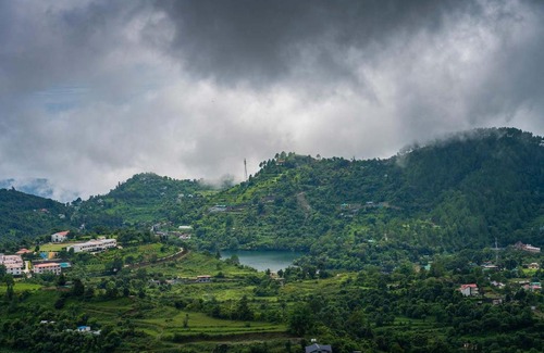 Bhimtal Villa | StayVista at Heaven On Hills