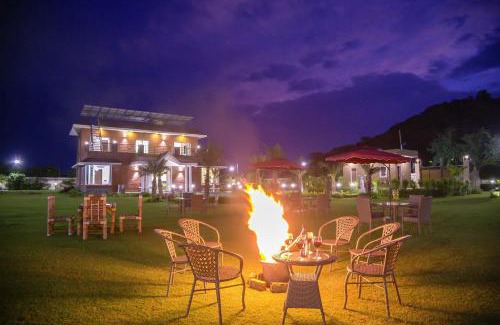 Gurugram Villa | StayVista at Hillside Paradise 4BHK Lavish house in Delhi