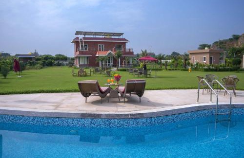 Gurugram Villa | StayVista at Hillside Paradise 4BHK Lavish house in Delhi