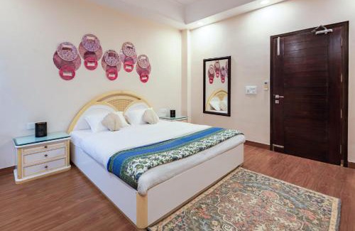 Bhimtal Villa | StayVista at Lakeview Manor - Indoor & Outdoor Games