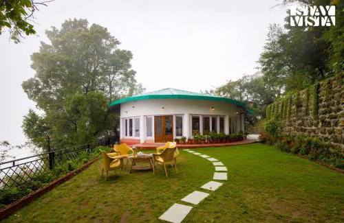 Mussoorie Villa | StayVista at Mountain Echoes - Views, Heater