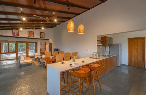 Vythiri Villa | StayVista at Mountain Rain - Breakfast Included