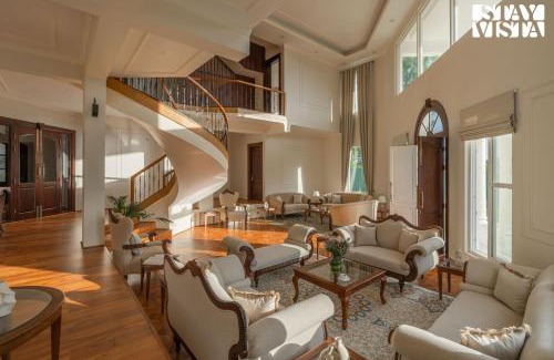 Nishat-Shalimar Villa | StayVista at Palais Vienna with Lawn, Bonfire & BBQ