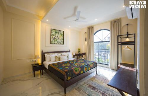 Malviya Nagar Apartment | StayVista at Sabora Blue with Wi-Fi, AC