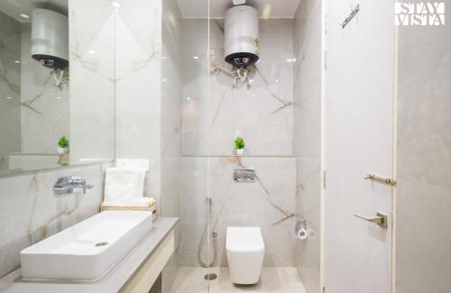 Malviya Nagar Apartment | StayVista at Sabora Blue with Wi-Fi, AC