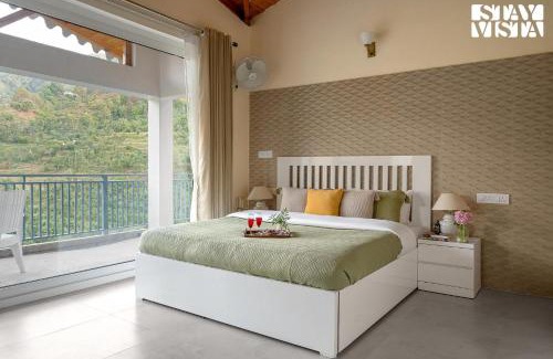 Ramgarh Villa | StayVista at Skylark Peaks with Outdoor Jacuzzi