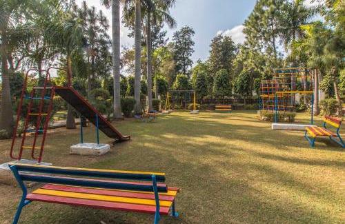 Faridabad Villa | StayVista at Solitude in the Woods- 2BR Villa in Delhi with Lawn Bonfire