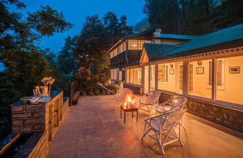 Kasauli Villa | StayVista at Springfield with Bonfire