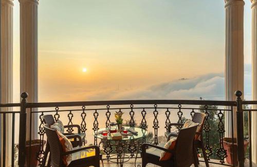 Dharamshala Villa | StayVista at Stonehill Manor 3BR with Outdoor Sitting, Bonfire