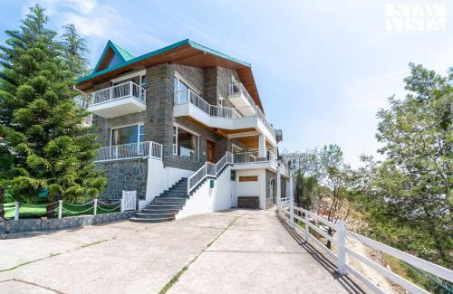 Kasauli Villa | StayVista at The Rustic Retreat - Lawn, Bonfire & Valley View