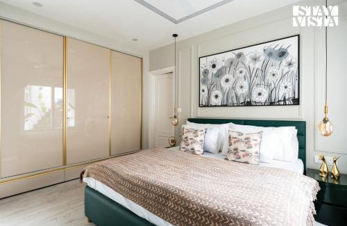 DLF City Villa | StayVista at The Sweet Sunsation with Jacuzzi, BBQ