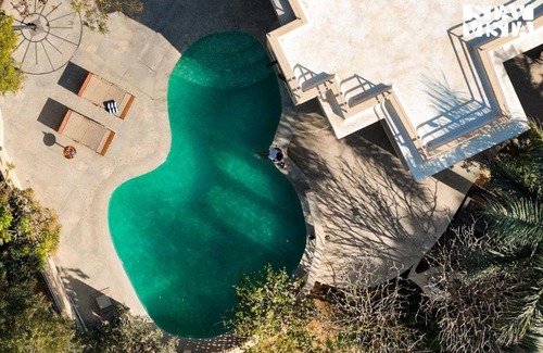 Bedla Villa | StayVista at Vanya Veda with Bathtub, Pool & Lawn