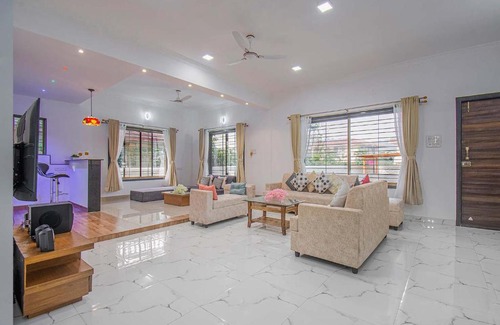 Kune N.m. Villa | StayVista's Brookvale Cottage - Dive into tranquility with pool view and gazebo