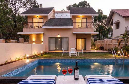 Mahabaleshwar Villa | StayVista's Enchanting Haven - Modern Interiors, Sprawling Lawn with Gazebo, Swimming Pool, Indoor Games