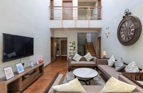Mahabaleshwar Villa | StayVista's Enchanting Haven - Modern Interiors, Sprawling Lawn with Gazebo, Swimming Pool, Indoor Games