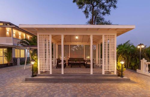 Nashik Villa | StayVista's Lake La Vie - Tranquil Lake-View Villa Amidst Farmland with Pool and Poolside Gazebo - Proximity to Sula