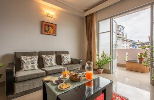 Gangtok Villa | StayVista's Mystic Nest - Mountain & Valley-View Apartment with Contemporary Interiors & Modern Amenities