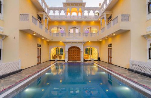Kankroli Villa | StayVista's Panna Garh - Rajsamand - Private Pool with Bar & Indoor-Outdoor Activities