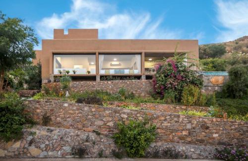 Bedla Villa | StayVista's Sage Scenery - Mountain-View Villa with Infinity Pool & Terrace