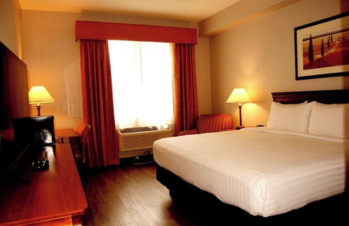 South London Hotel | Staywell Inn & Suites