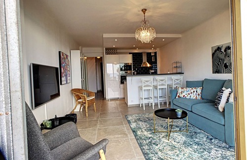 Le Suquet Apartment | STE 231L - Apartment for 4 people in Cannes