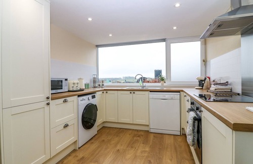 Kirriemuir Cottage | STEADING COTTAGE, pet friendly, with a garden in Kirriemuir