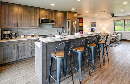 Steamboat Springs Apartment | Steamboat Springs Apt w/Views, 15 Mi to Skiing!